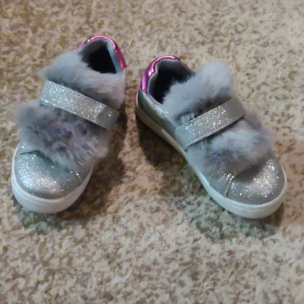 Little girls sneakers
